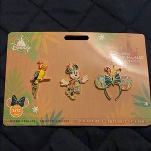 Minnie Mouse Main Attraction Pin Set
